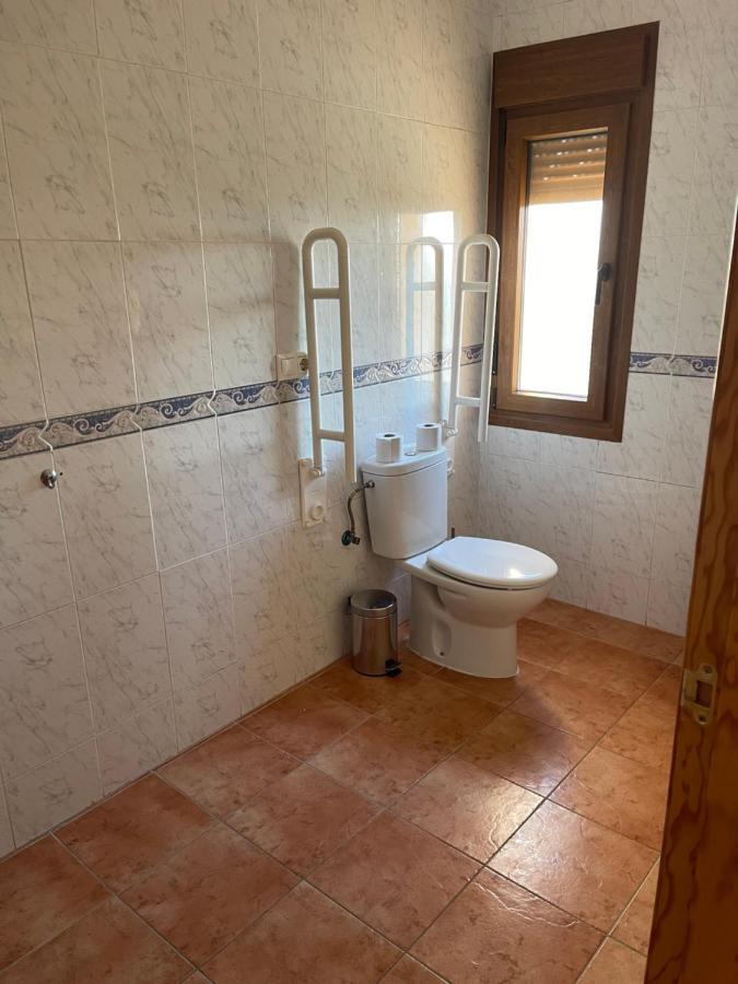 Ballestar Hotel Bar & Grill Barajas de Melo المظهر الخارجي الصورة