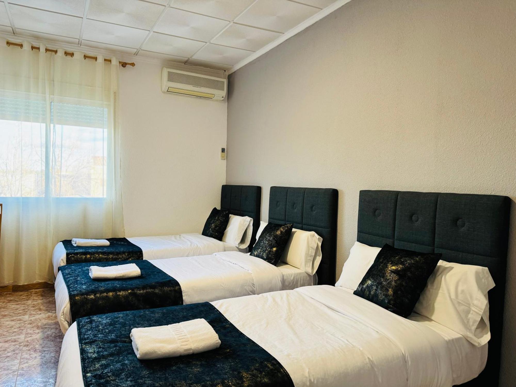 Ballestar Hotel Bar & Grill Barajas de Melo المظهر الخارجي الصورة